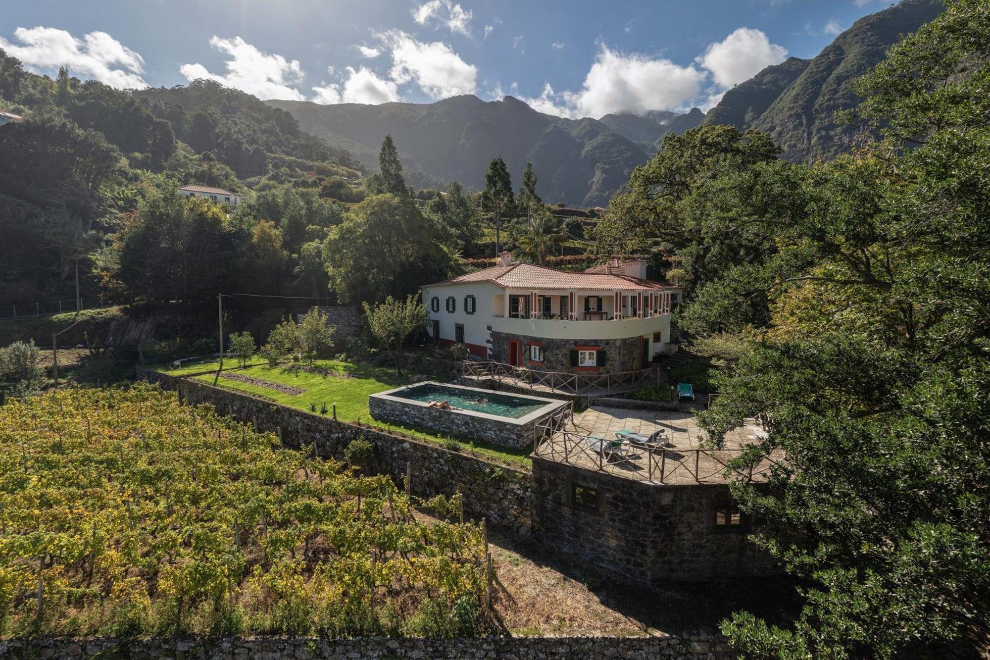Casas Do Lanco By An Island Apart Sao Vicente  Exterior photo